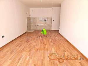 Lux dvoiposoban stan sa PDV-om u centru ID#7790