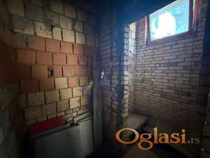 Nova Detelinara visenamenski lokal 23m2