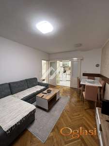 IZDAJE SE JEDNOIPOSOBAN STAN KOD BULEVARA ID#7004
