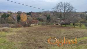 Atraktivan Plac u Zanošu - 8km od centra NS, 30m front, asfalt do placa, voda, struja, gas...