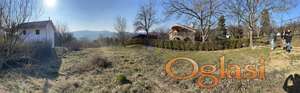 Na prodaju plac u Vrdniku površine 885 m²