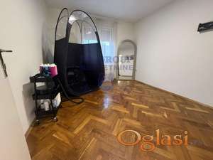 Dvosoban,odlican,Satelit