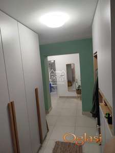 Trosoban stan u kući-Donji Komren ID#2412