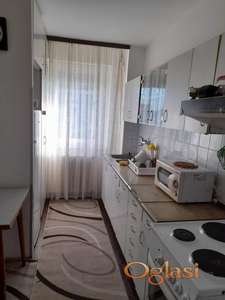 Izdajem stan u Žarkovu, idealan za porodicu, vlasnik