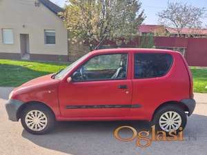 Fiat Siecento 2003.