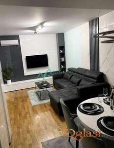 Moderan stan na Grbavici useljiv od 01.11.  (Šifra: 9102521) 