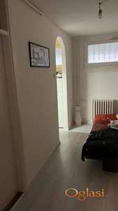 Garsonjera u Novom Naselju, Novi Sad, 35 m²