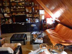 Kuća u 3. nivoa na Avijaciji - puno potencijala