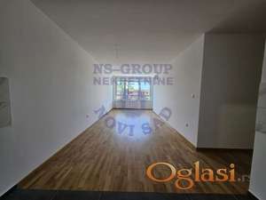 VRH! Četvorosoban sa 100m2 krovne terase - 2 garažna mesta u ceni