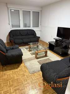 Izdaje se odličan dvosoban stan na Bulevaru Nemanjića, 57m2