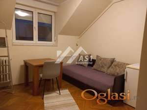 Izdajem jednoiposoban stan na Grbavici !!! ID#5393