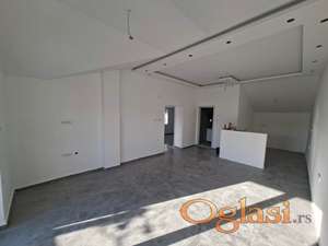 Trosoban stan u Novom Sadu, Klisa, 80 m² Gratis dvorište