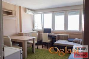 Dobra garsonjera na Grbavici/Liman 4/