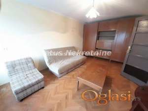 NAMEŠTEN DVOSOBAN STAN 52M2 GAGARINOVA ULICA, KOD STANICE, 350EU
