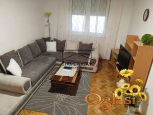 Prodaje se jednosoban stan kod Sajma. Može kredit . ID#7014