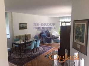 Spratna,odlicna kuca u Sremskoj Kamenici