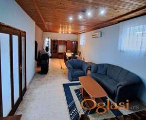 Kuća - kompletno nameštena - Bač
