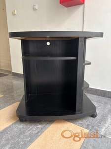 Prodajem očuvanu komodu za TV i ostalo, Novi Sad