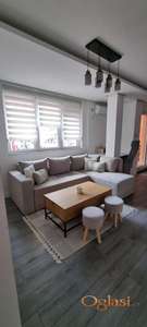 Odmah useljiv,opremljen stan - Miše Dimitrijevića - parking mesto