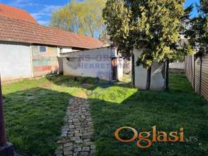 Kuća u centru Begeča!