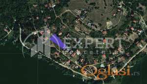 Plac  na  Bovanskom  jezeru - Vrški  deo (preko puta  glavne  plaže, 882 m2