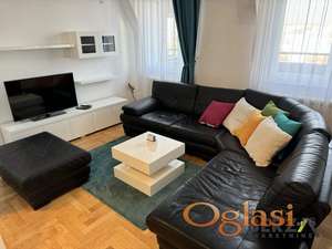 FANTASTIČAN TROIPOSOBAN DUPLEX NA BULEVARU PATRIJARHA PAVLA