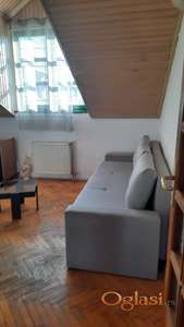 Novi Sad - Devet Jugovića - jednosoban stan - zgrada bez lifta - odmah useljivo - 200 eura