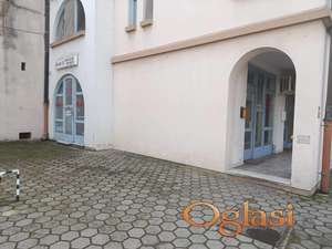 Poslovni prostor 32m2 - Centar II.
