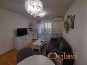 Izdaje se stan na Panteleju!