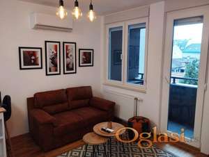 Jednoiposoban namešten stan