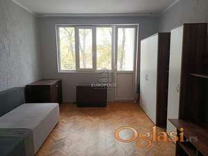 TOP lokacija - Renoviran 2.0 stan 51m2 odmah useljiv ID#8735