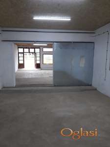Izdajem plac sa magacinom