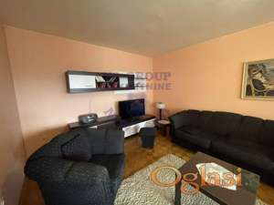 Trosoban stan u jednoj od najlepših ulica na Telepu!