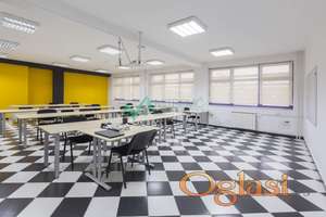Luksuzni poslovni prostor od 800m2 na Adamovićevom naselju 