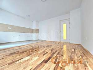 NOVI SAD - CARA DUŠANA - 43.00 m2