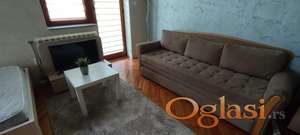 BULEVAR OSLOBOĐENJA IZDAJE SE NAMEŠTENA GARSONJERA