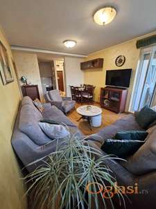 TOP ČETVOROSOBAN STAN NA ODLIČNOJ LOKACIJI