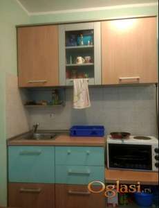 Namestena garsonjera.GRBAVICA.Niski troskovi