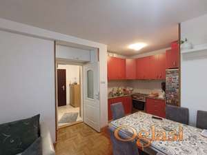 Stan na odličnoj lokaciji