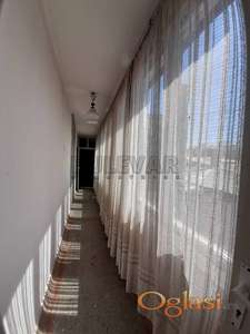 Izdaje se poslovni prostor u blizini Margera, 158m2