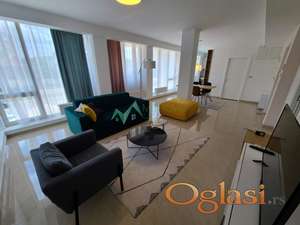 Novi Sad, Bulevar Evrope - Odličan, veoma komforan dvosoban stan u neposrednoj blizini kružnog toka i Limana + parking 