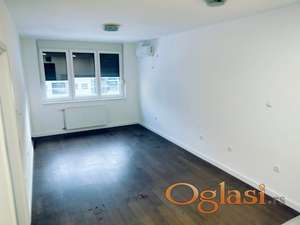 Nov jednoiposoban stan u Bate Brkića