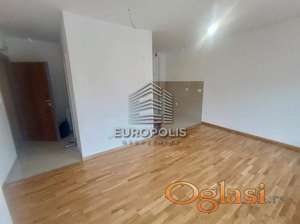 Stan 35 m² + velika otvorena terasa 11 m² ID#10039