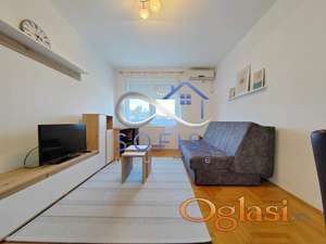 Novi Sad, Grbavica - Uredna i lepa garsonjera ID#1440