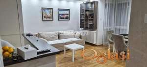 Centar, renoviran, trosoban, parking