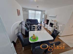 Prelep trosoban stan u kompleksu Delta Residence, 81m2 , 5.sprat