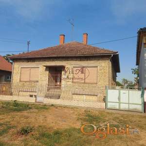 Srbobran, Odlična veća kuća - pogodna i za poslovni prostor