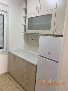 Izdajem namesten stan