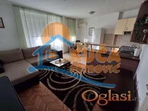 Izdaje se odličan stan u centru Niša, kod Filozofskog fakulteta, 60m2