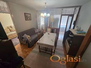 ODLIČNA LOKACIJA, LIMAN 3 - NARODNOG FRONTA - DVOSOBAN U FUNKCIJI DVOIPOSOBNOG,USELJIV ODMAH !
